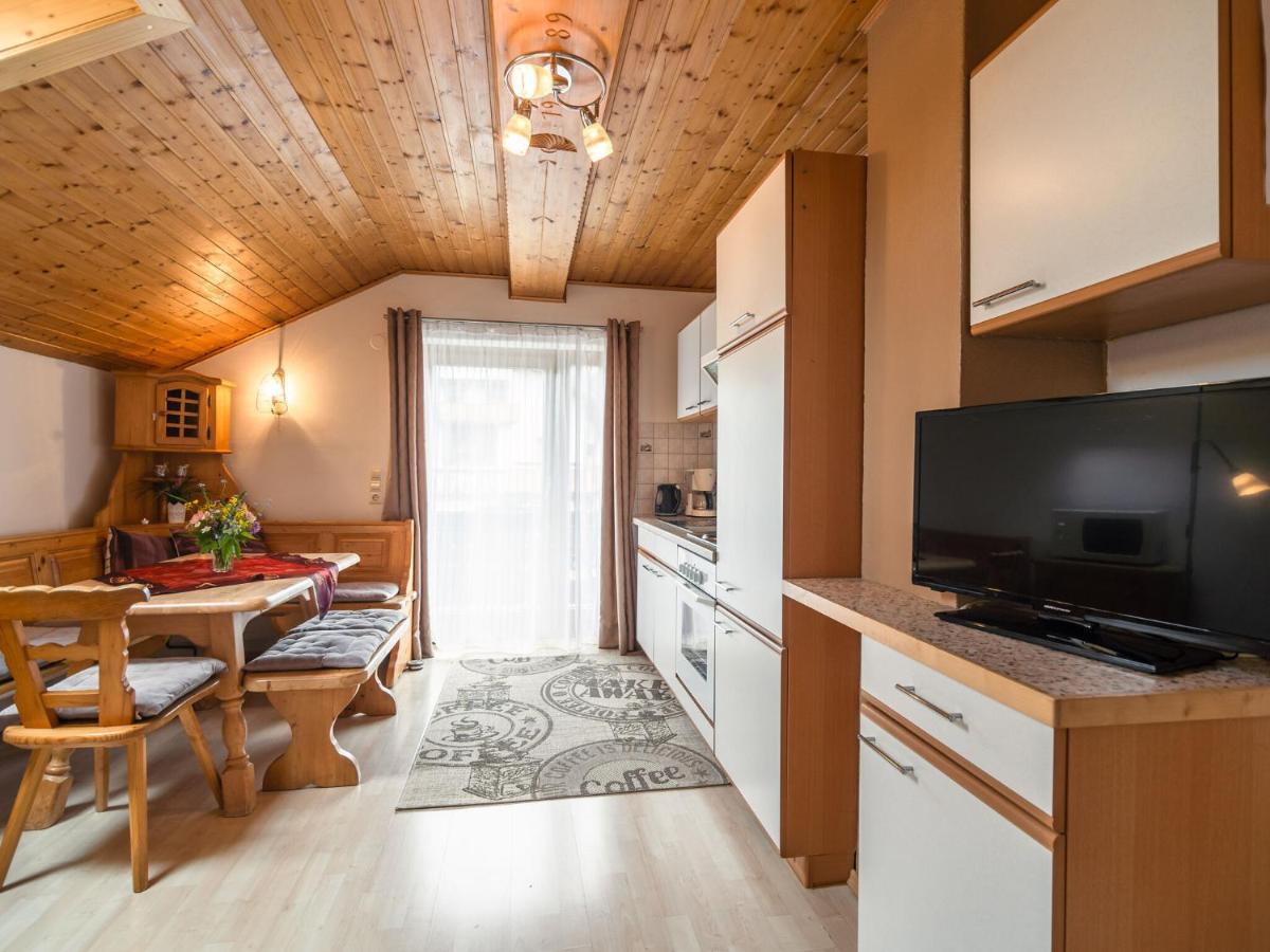 Apartment In Tr Polach Carinthia With Pool Tropolach Luaran gambar